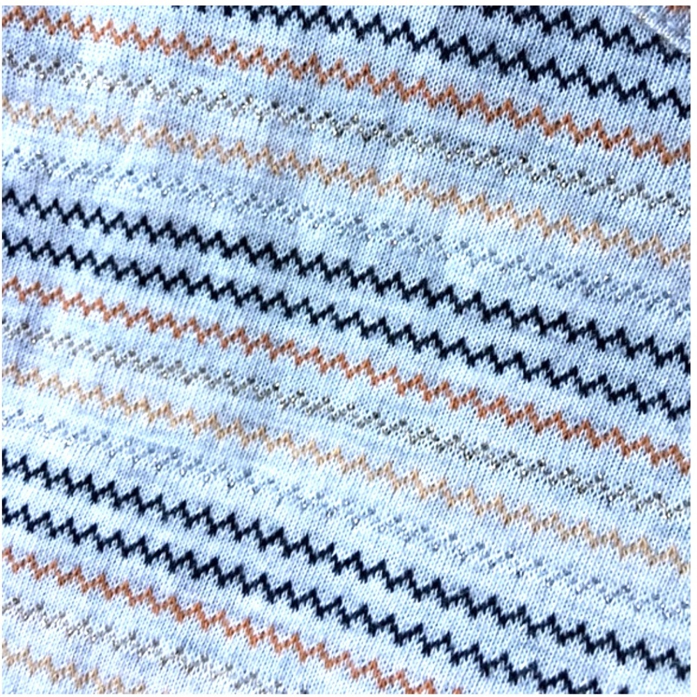 LuLaRoe Gold/Silver Zigzag Print Classic Tee - Picture 4 of 5